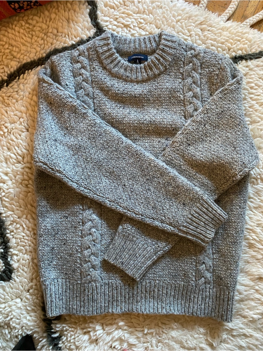 Cozy Gray Cable J crew Knit wool mens Sweater size medium fits wow